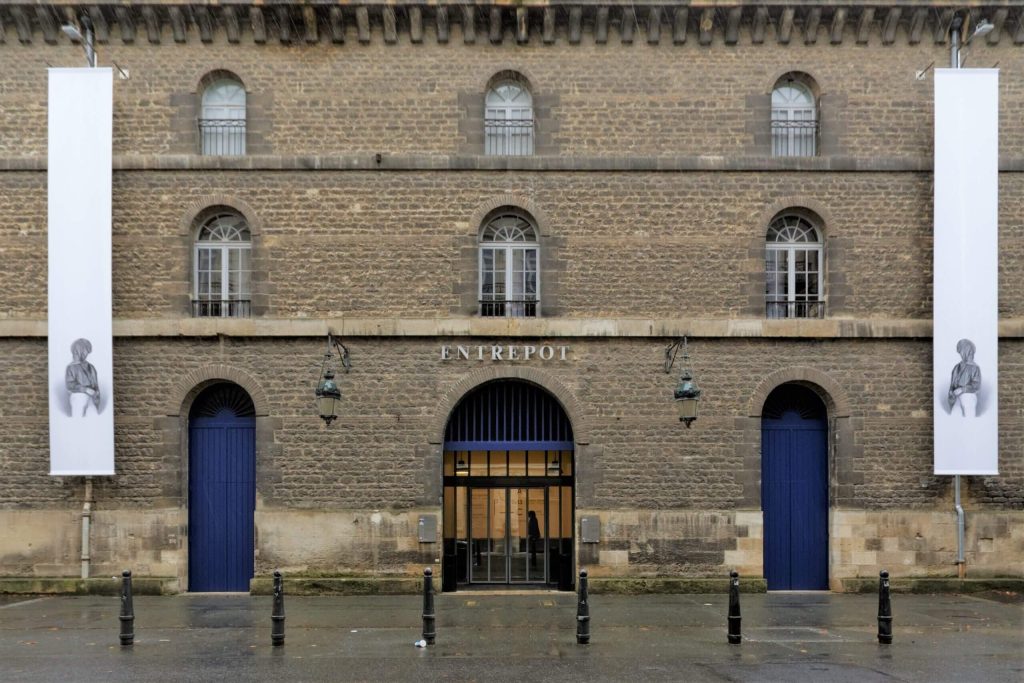 Le CAPC de Bordeaux : Une Plongée dans l'Art Contemporain 7 Bordeaux Entrepot Laine 01 scaled 1
