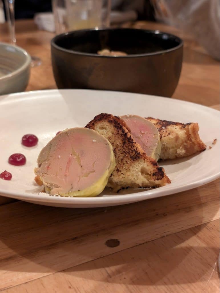 Une nuit au vert, un dîner au Manège et une verticale qui surprend ; On a testé pour toi Le Château Léognan 1 le chateau leognan decouverte et restaurant 16