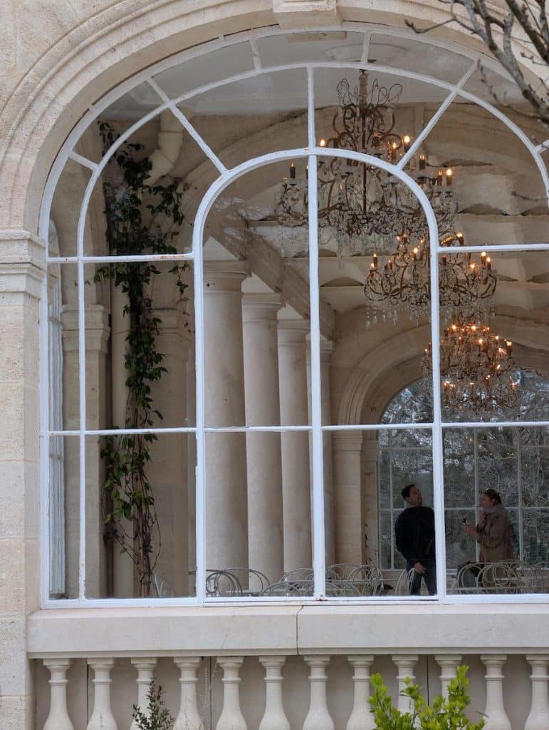 Une nuit au vert, un dîner au Manège et une verticale qui surprend ; On a testé pour toi Le Château Léognan 12 le chateau leognan decouverte et restaurant 3