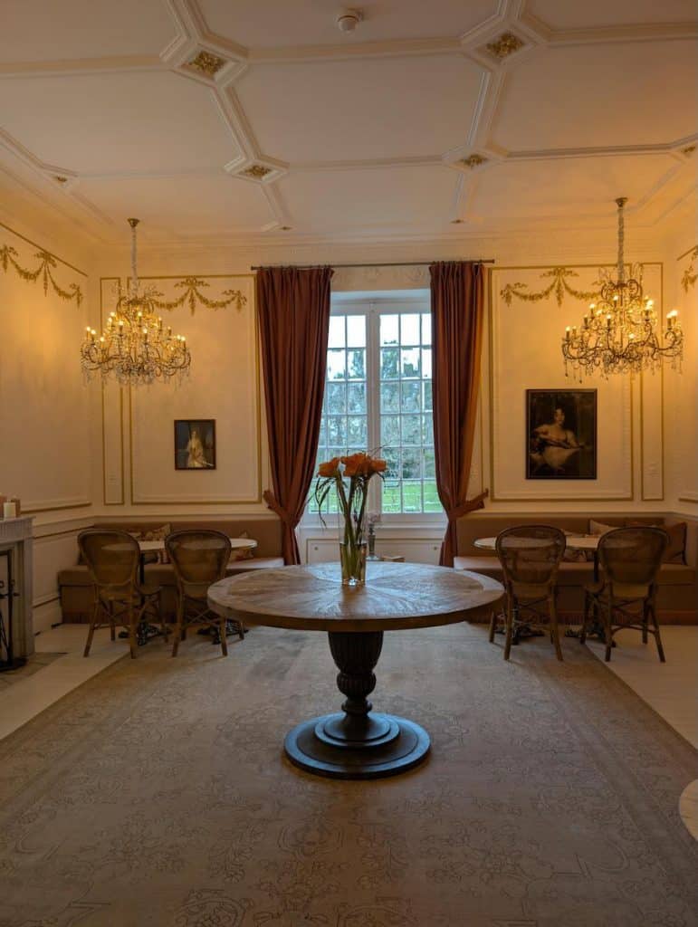 Une nuit au vert, un dîner au Manège et une verticale qui surprend ; On a testé pour toi Le Château Léognan 10 le chateau leognan decouverte et restaurant 5