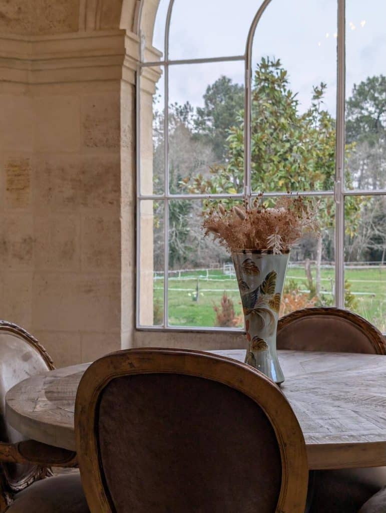 Une nuit au vert, un dîner au Manège et une verticale qui surprend ; On a testé pour toi Le Château Léognan 8 le chateau leognan decouverte et restaurant 7