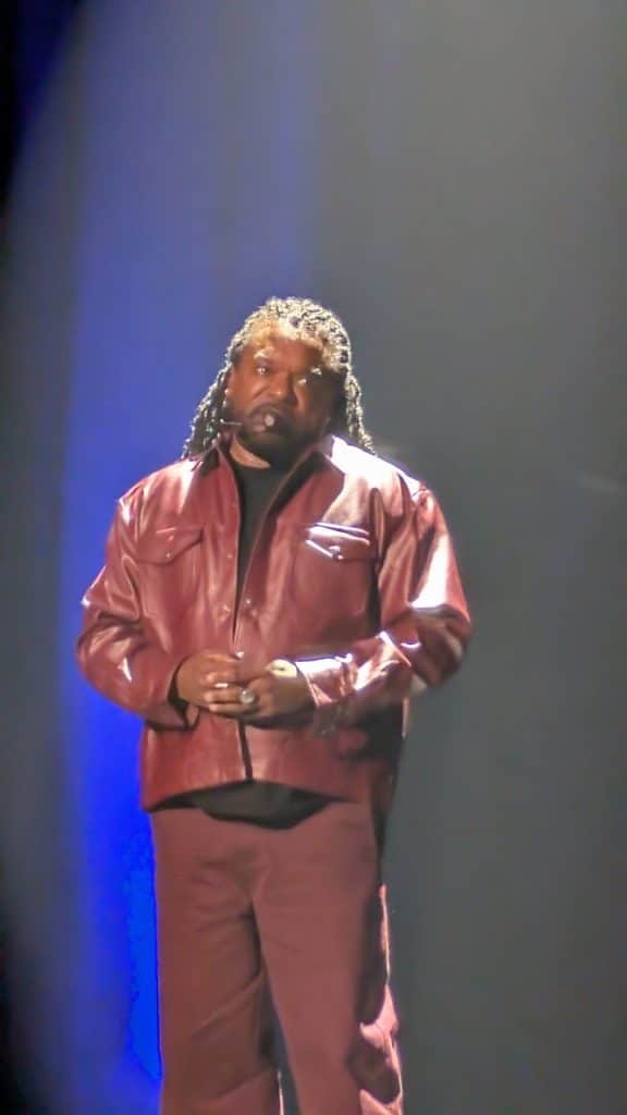 Anthony Kavanagh au Theatre Femina 10