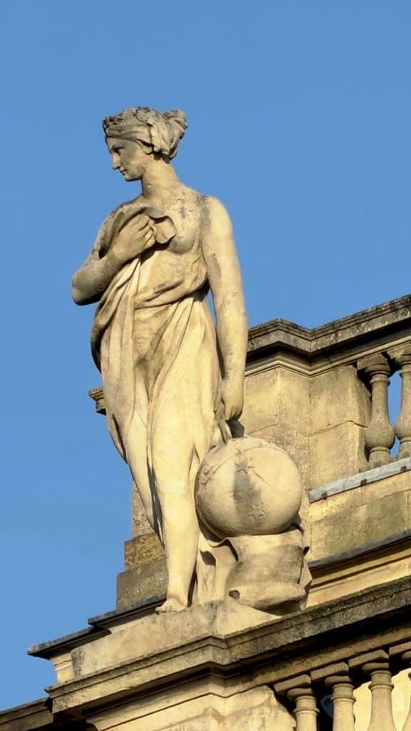 Les deesses et les muses de Bordeaux 10