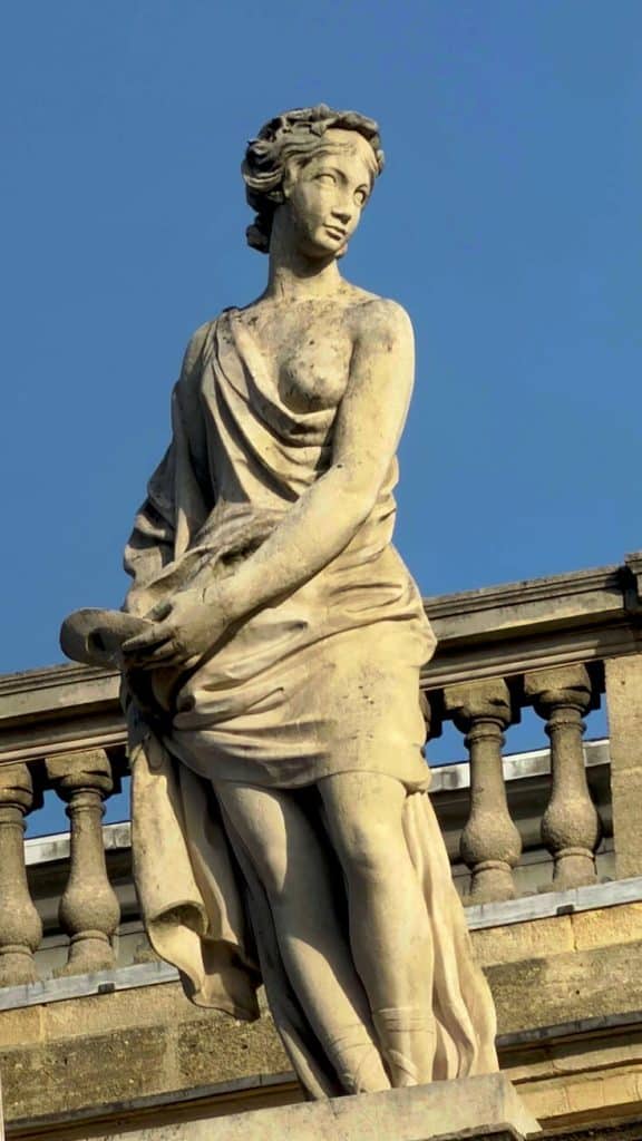 Les deesses et les muses de Bordeaux 2