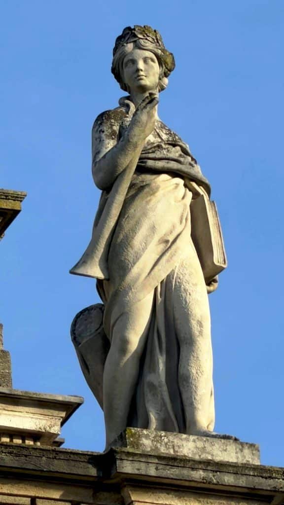 Les deesses et les muses de Bordeaux 8